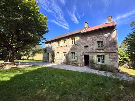 maison en pierres 120m2  dépendances  grange et terrains  ty
