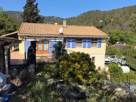 belgentier villa de 95m² + 51m² en rez-de-jardin sur 2200 m²