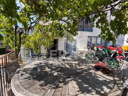 une adresse rare au coeur du haut-de-cagnes?