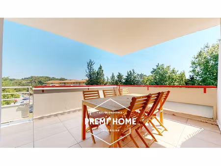 a vendre t2 avec terrasse de 28m2 aix sud a vendre