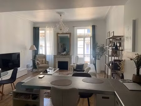 superbe appartement 4 pièces avec cheminée à bordeaux