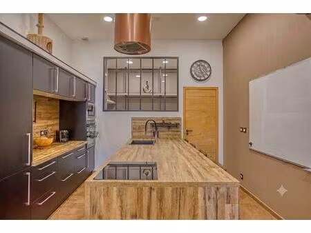 appartement de charme idéalement situé en coeur de village
