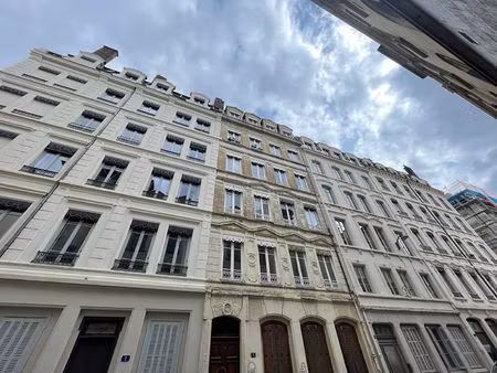 adelaide d5? t2 entièrement rénové ? 48 16 m² ? lyon 2 ? quartier ainay / bellecour