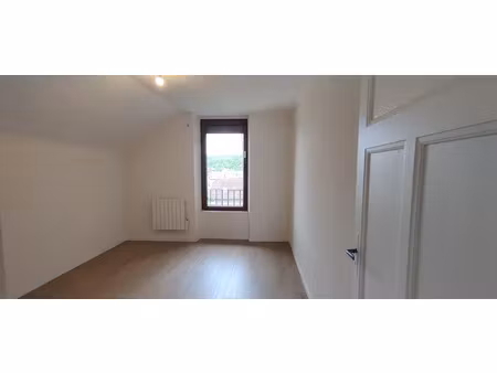 appartement rénové deux pièces secteur arlod