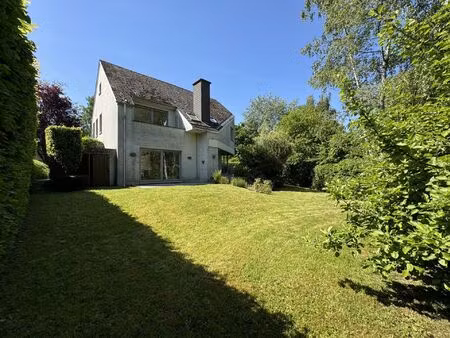 villa à louer avec terrasse et jardin   waterloo (rbw32484)