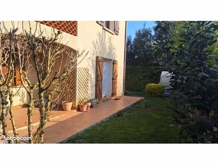 bel appartement de 78 m² avec petit jardin + garage + cave