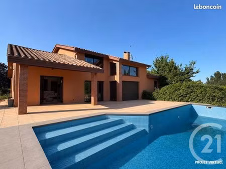 villa 5 pièces 212 m²