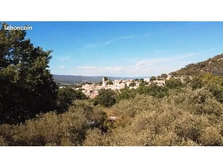 magnifique terrain dominant avec vue imprenable luberon