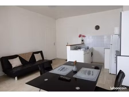 centre ville barbezieux t2 meublé rez-de-chaussée