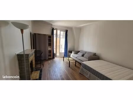 studio 1 pièce 29 m²