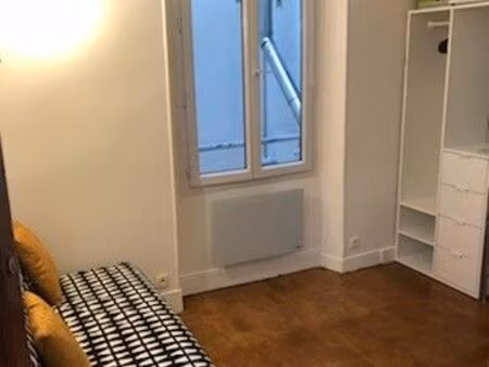 location studio paris 75017 place de clichy