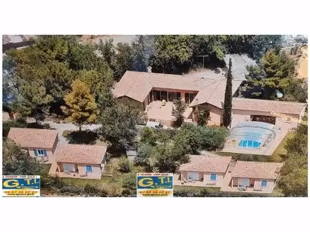 villa - 359m ²