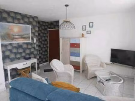 location appartement 2 pièces meublé à saint-hilaire-de-riez (85270) : à louer 2 pièces me