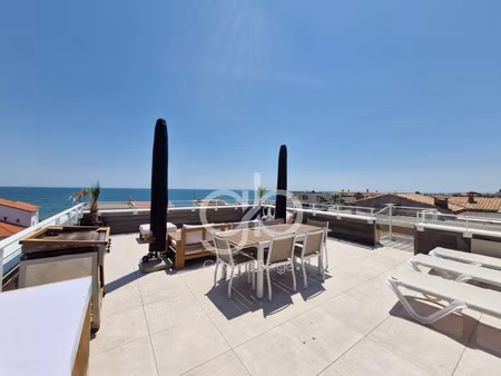 duplex t5 de 120m2 + rooftop + studio 18m2 vue mer.