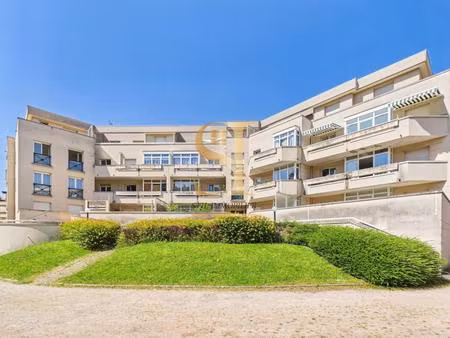 bel appartement 2 pièces situé à evry