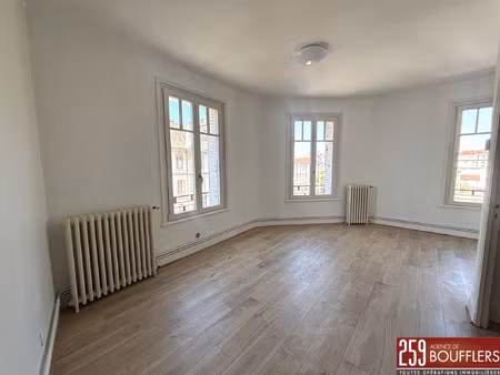 appartement deux pieces nancy saint-pierre-rené ii-bonsecour