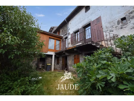 maison de bourg avec granges  garage et jardin 70 route du