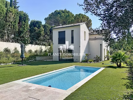 antibes - maison individuelle sans vis a vis - piscine et ga
