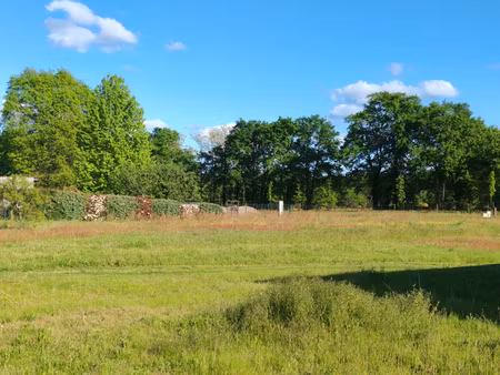 terrain hinx 1300 m2 centre village proche voie verte