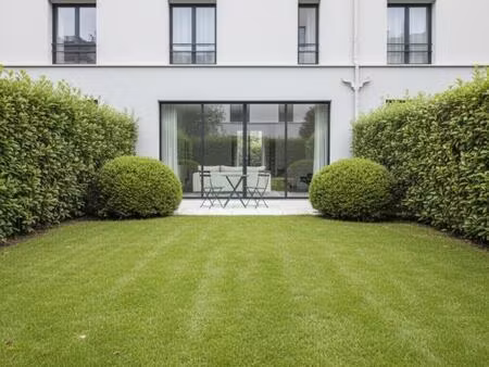 superbe 3 pieces terrasse jardin parking rez de jardin secteur centre ville