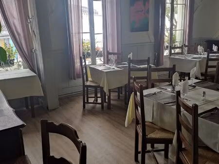 angoulême champs de mars  bar  restaurant  brasserie environ 30