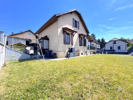 annecy centre – rare à la vente  maison de ville avec jardin