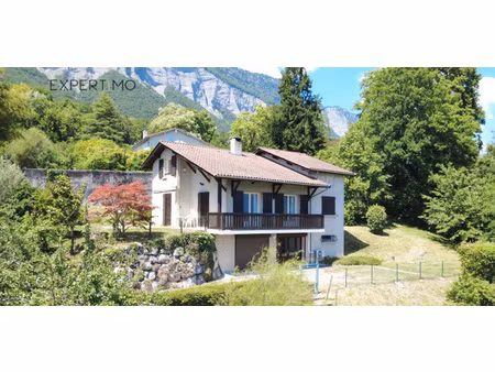 maison 6 pièces 178 m2