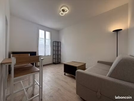 studio 1 pièce 25 m²