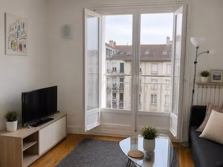 loue appartement etudiant