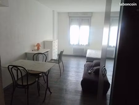a louer - studio meublé angers