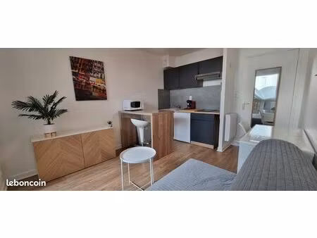 beau studio meublé 19m² avec blacon nantes centre (quartier tortière)