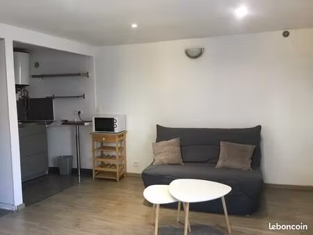 studio meublé au calme