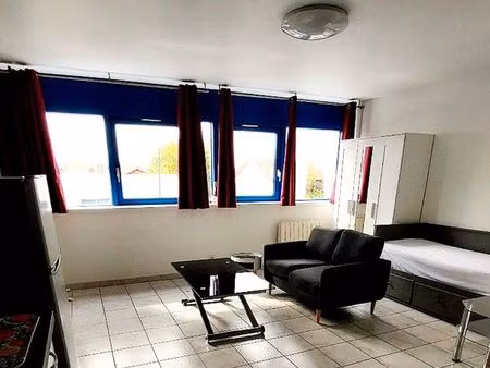 a louer studio meublé