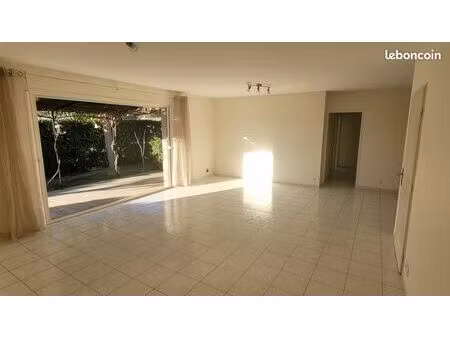maison 3 faces de 90 m² + garage 16m² et terrain 400m²