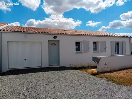 pavillon 4 pièces 81 m²
