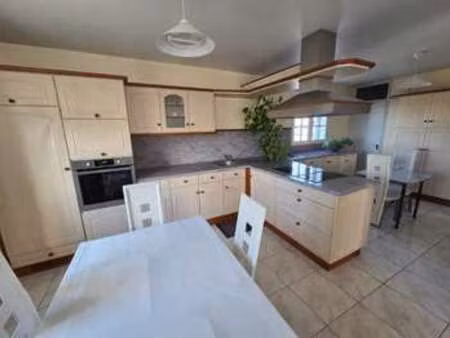 vente maison à sèvremont (85700) : à vendre / 180m² sèvremont