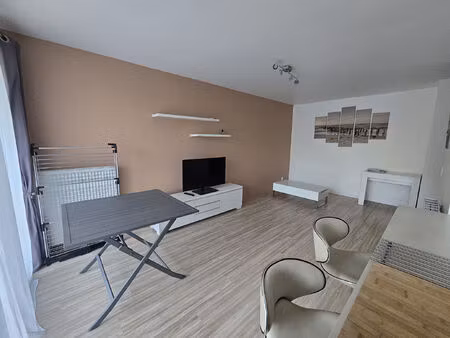 appartement 3 pièces à louer à corbeil essonnes - réf 17182