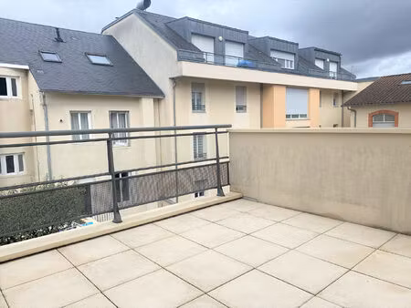 avenue garibaldi  t4 88m²  duplex avec terrasse et deux places de parking !