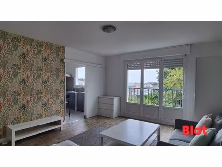 a louer chez blot immobilier - studio meublé de 30 m² - recouvrance
