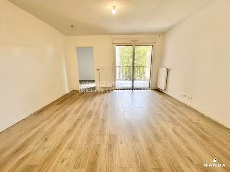 t2 non meublé - 1  allée arnaud beltrame  94800  villejuif  france