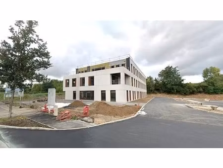 vente bureaux 675 m²