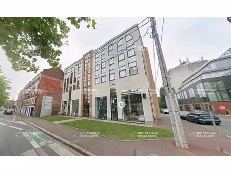 location bureaux 168 m²