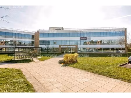 location bureaux 421 m² à 2 000 m²