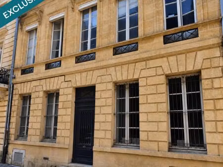 hôtel particulier de prestige – à deux pas du triangle d’or