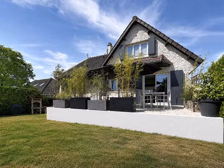 maison beynes 7 pièce(s) 154.14 m2