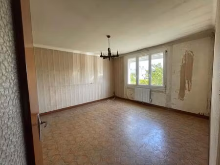maison à rénover 4 chambres d’environ 96m2 habitables