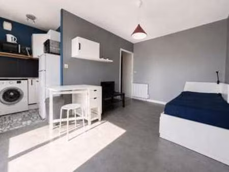 location appartement t1 à nantes rond-point de paris - blanche de castille (44000) : à lou
