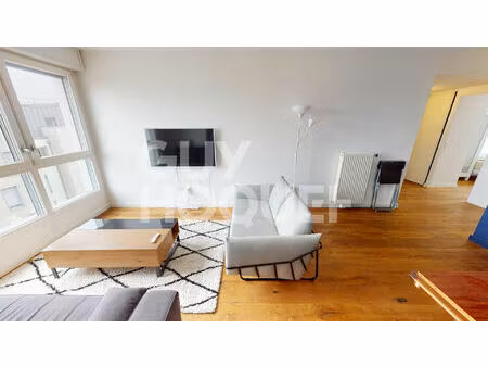 t4 de 71 m² dans du bbc avec double balcon et vue dégagée ? ivry port