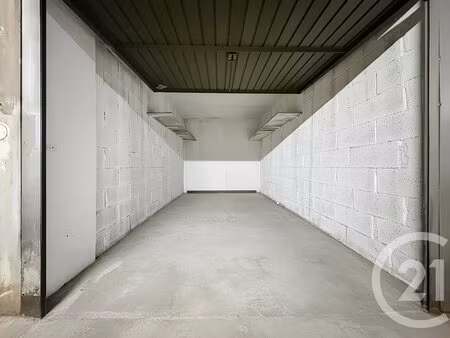 achat : parking (06220)