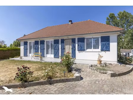 vente maison 6 pièces 123 m² commentry (03600)